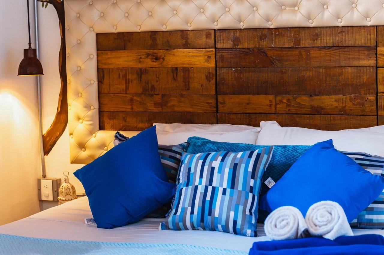 Hotel Boutique Stay Provenza Medellin Bagian luar foto